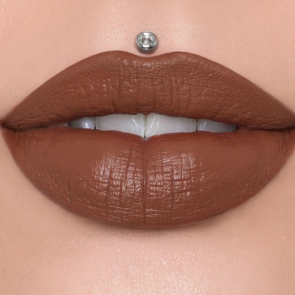 ⭐️ Discontinued PLASTIC SURGERY Jeffree Star Velour Liquid Lipstick - Picture 1 of 4